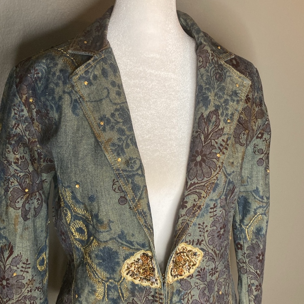 Chicos Embellished Floral Beaded
Metallic Rhinestone Boho Jean Jacket - Size S - Picture 3 of 9